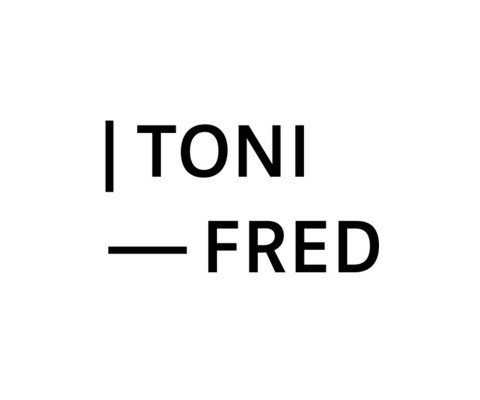 Logo der Namen der beiden Regalsystem-Kategorien "| Toni" und "— Fred"